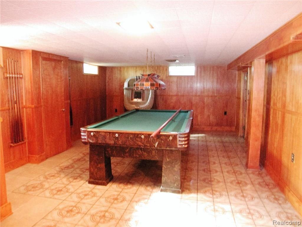 9241 Reeck Road Allen Park, MI 48101 - Photo 13 of 17 DSCN4328.JPG