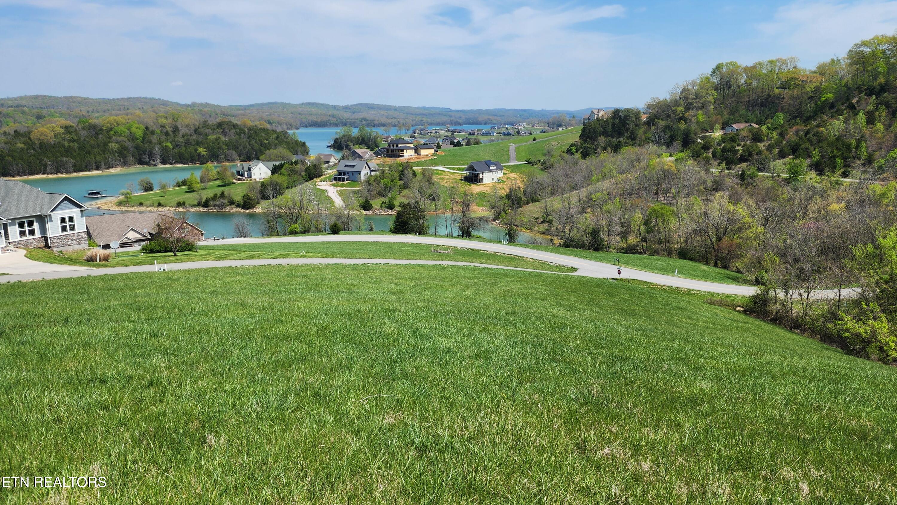 672 Diamond Lane Sharps Chapel, TN 37866 - Photo 11 of 35 20250414_124707