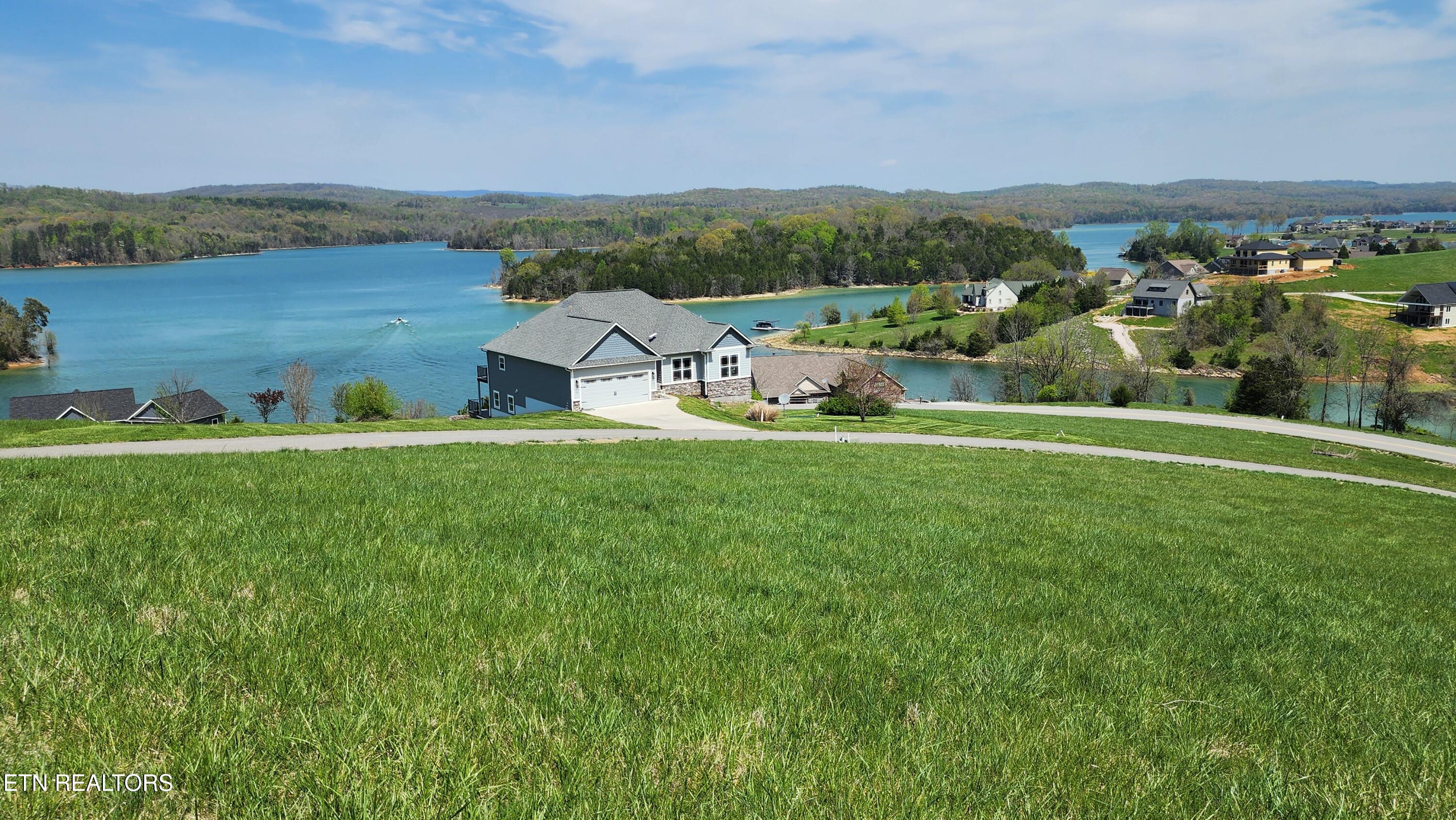 672 Diamond Lane Sharps Chapel, TN 37866 - Photo 12 of 35 20250414_124709