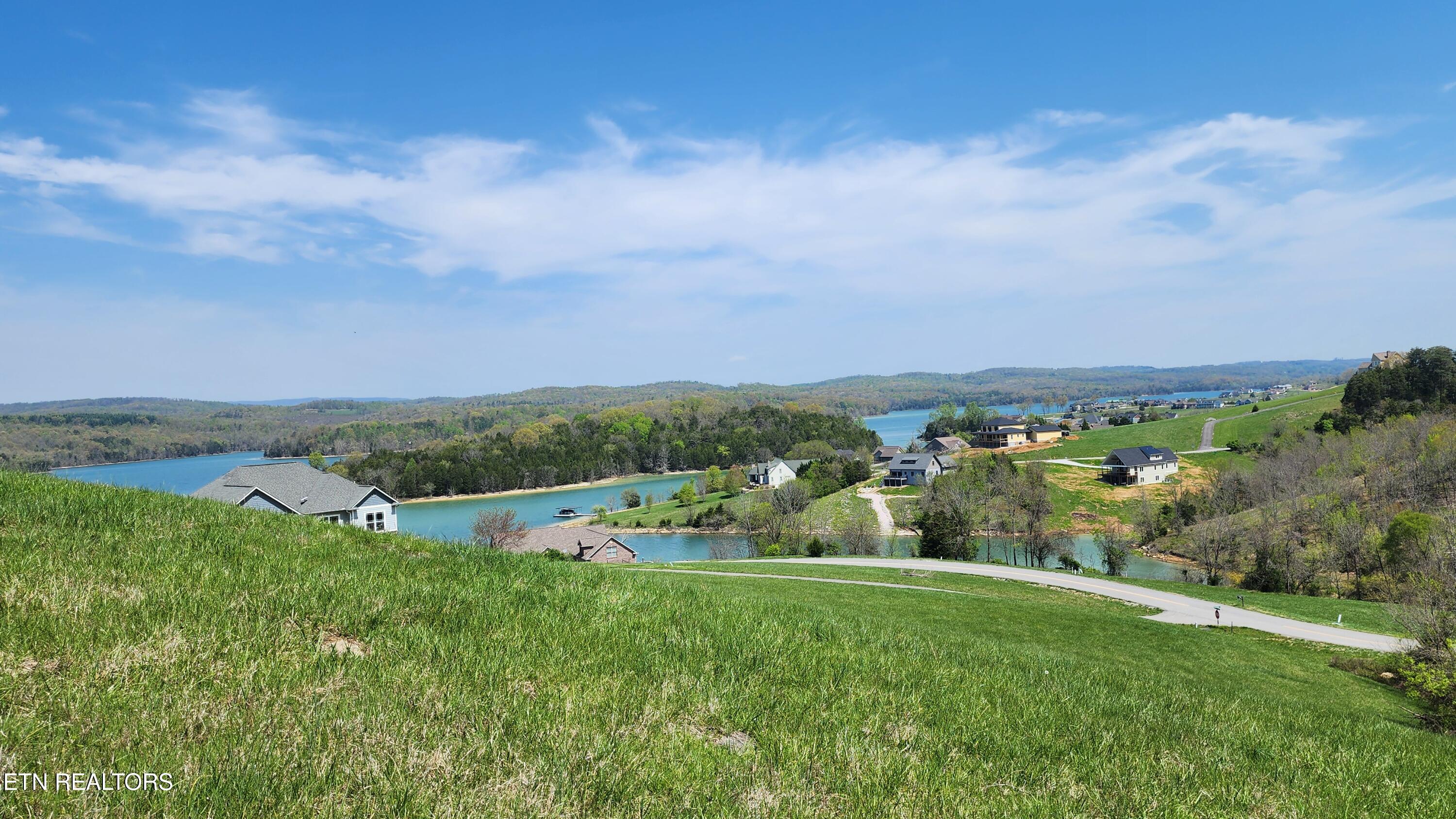 672 Diamond Lane Sharps Chapel, TN 37866 - Photo 14 of 35 20250414_124747