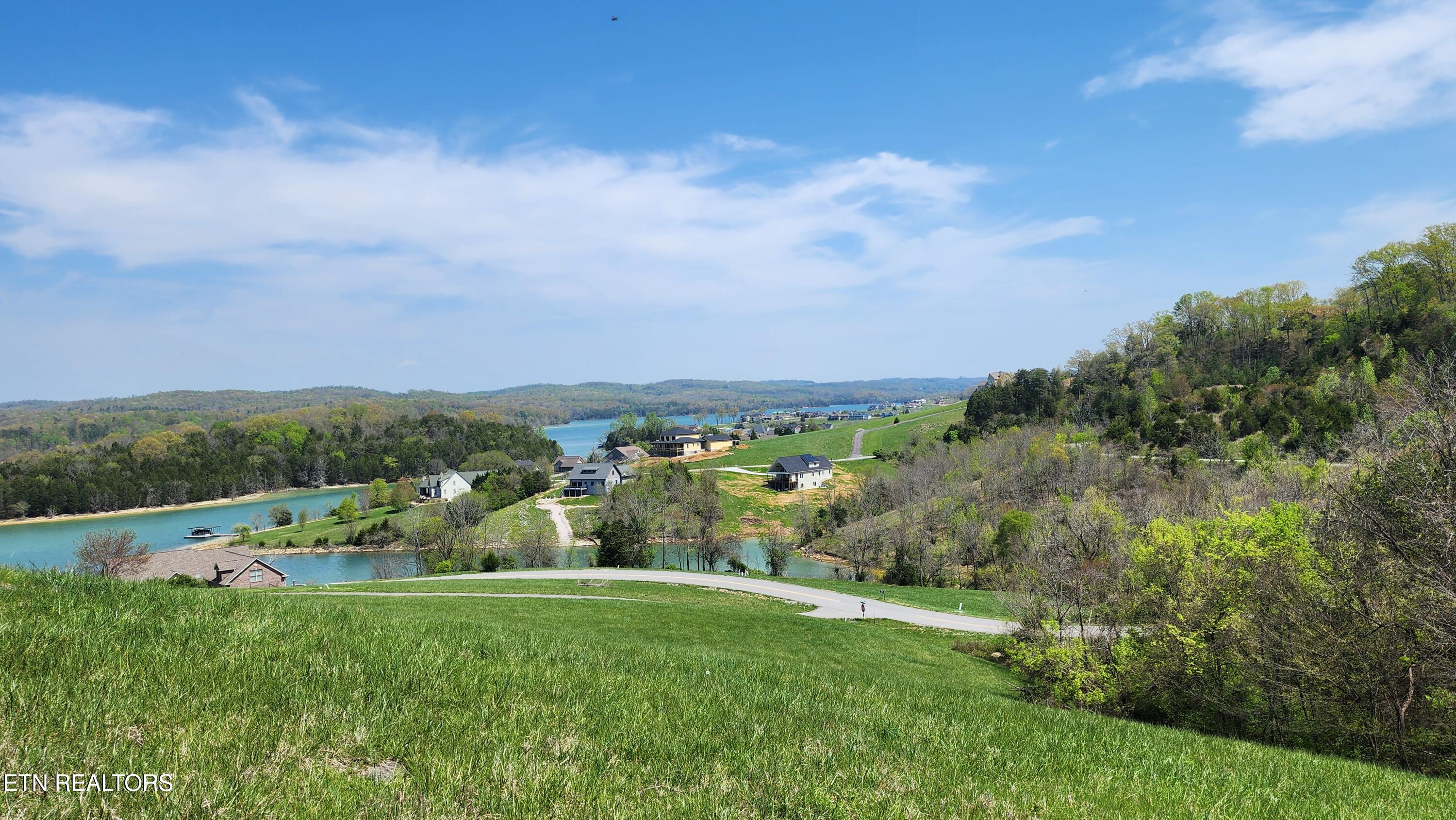 672 Diamond Lane Sharps Chapel, TN 37866 - Photo 15 of 35 20250414_124749