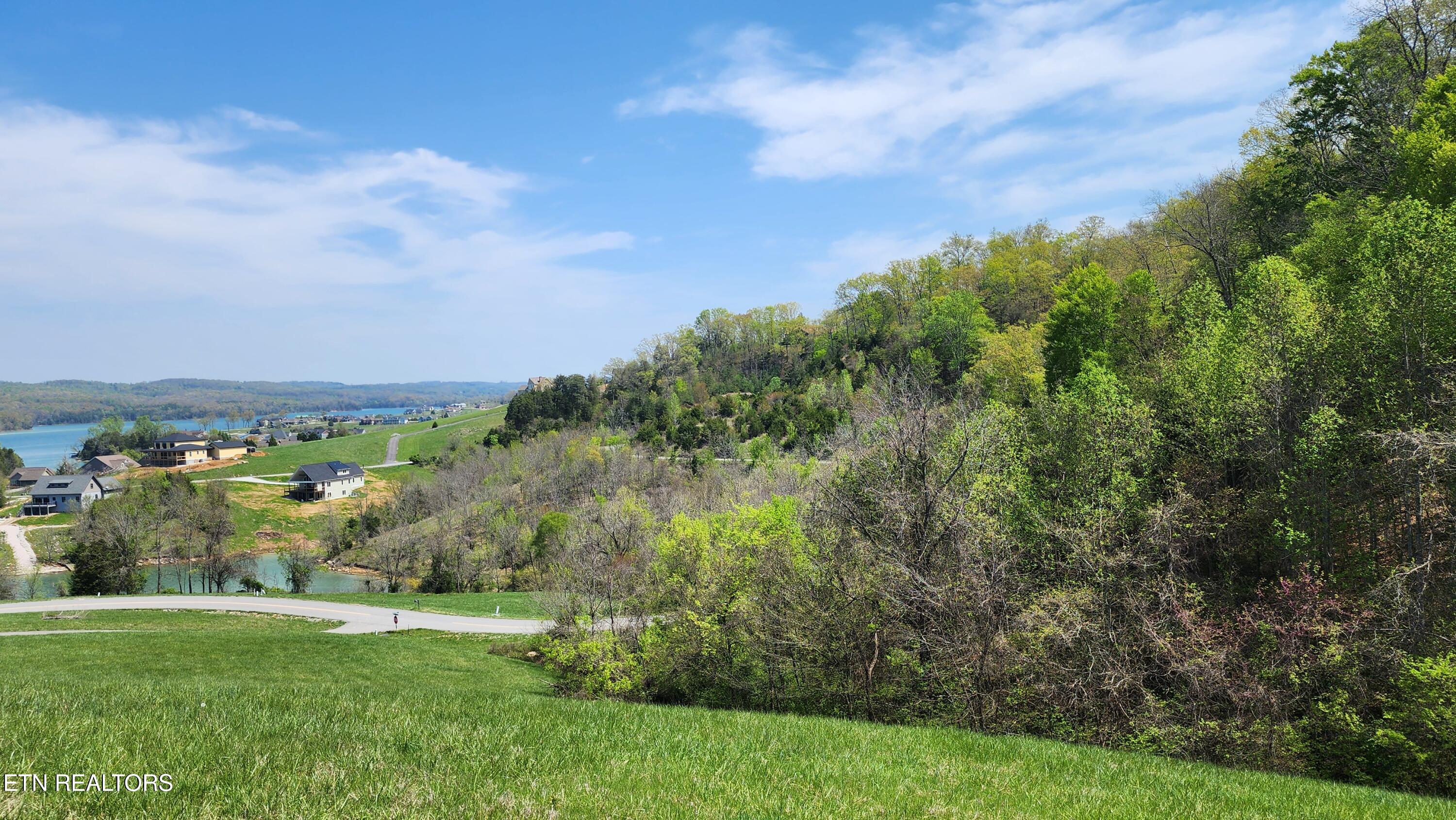 672 Diamond Lane Sharps Chapel, TN 37866 - Photo 16 of 35 20250414_124751
