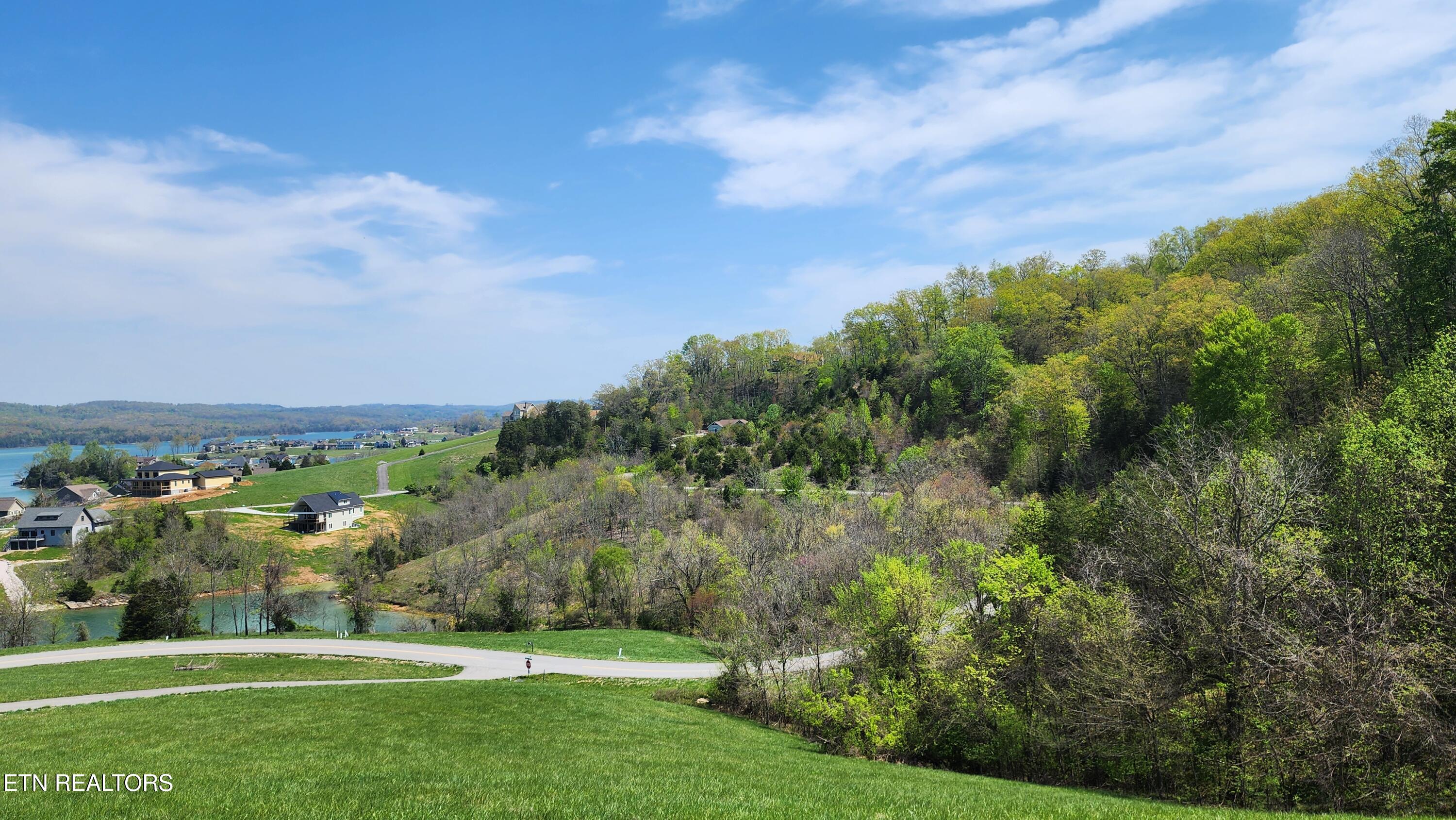 672 Diamond Lane Sharps Chapel, TN 37866 - Photo 21 of 35 20250414_124824