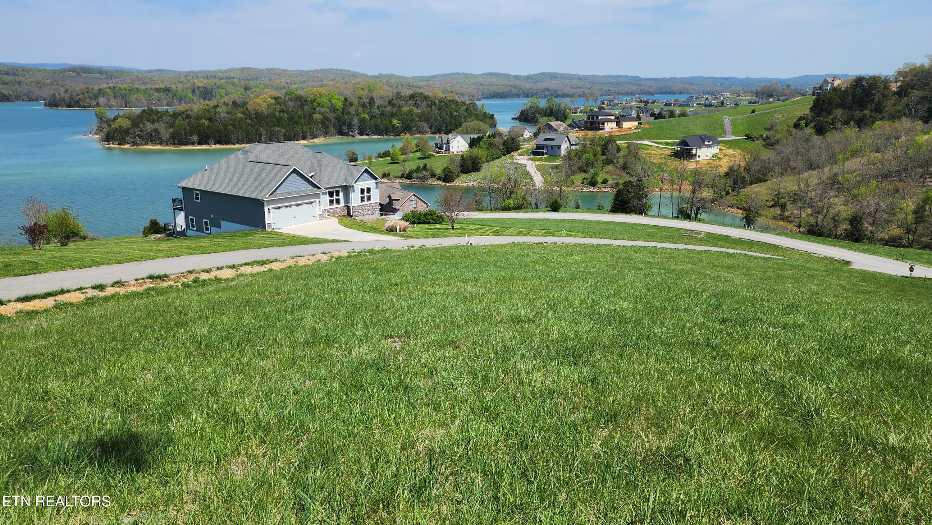 672 Diamond Lane Sharps Chapel, TN 37866 - Photo 6 of 35 20250414_124640