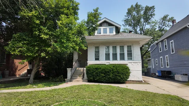 $343,000 | 1700 West 105th Street, Chicago, IL 60643