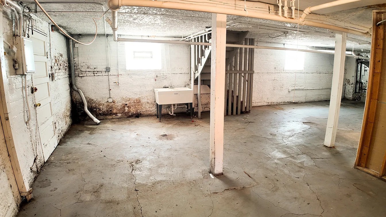 1700 West 105th Street Chicago, IL 60643 - Photo 13 of 28