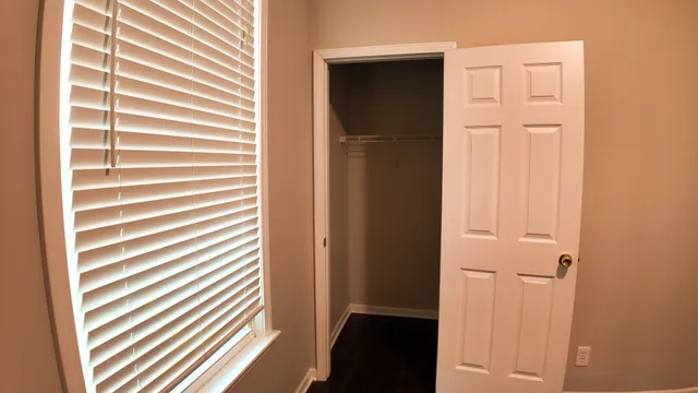 $343,000 | 1700 West 105th Street, Chicago, IL 60643