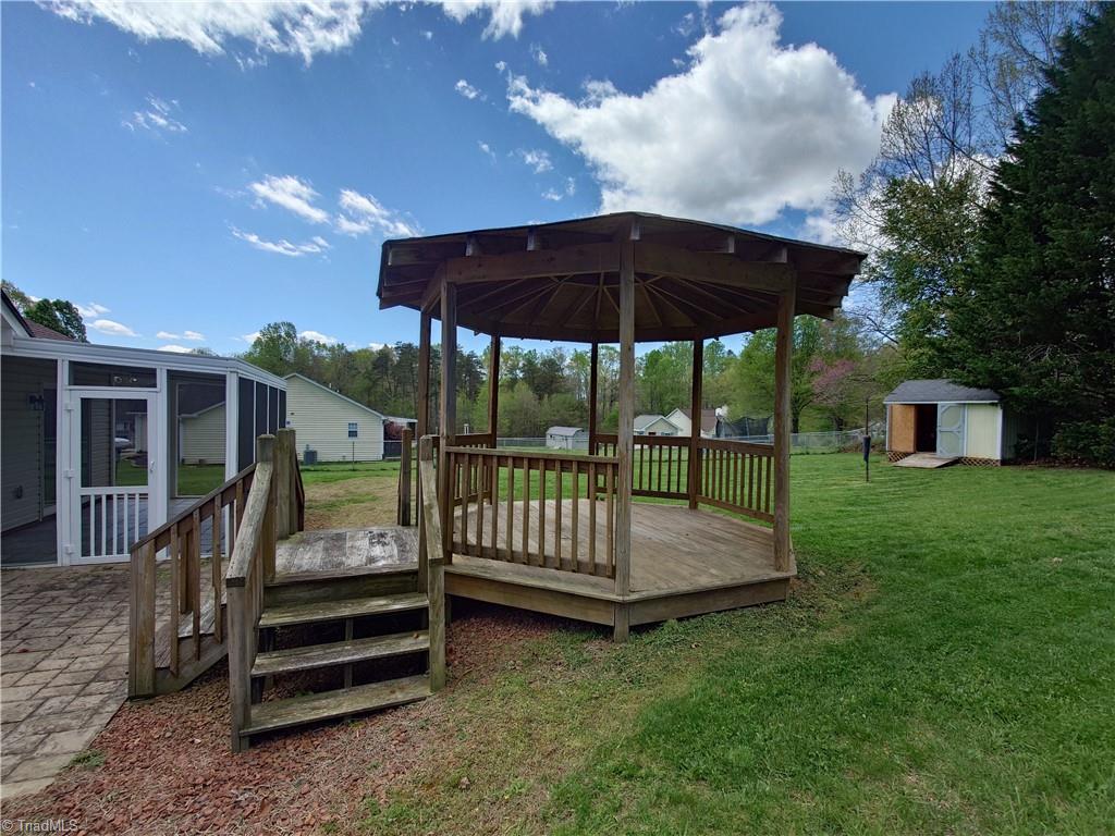 9544 Oakbrook Ridge Rural Hall, NC 27045 - Photo 4 of 12