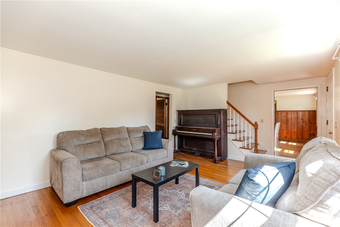 15 Drake Road Warwick, RI 02888 - Photo 6 of 48 Living room