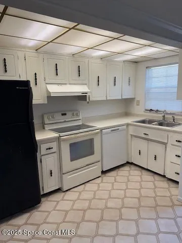 $1,200 | 2511 Country Club Drive, Unit B118, Titusville, FL 32780