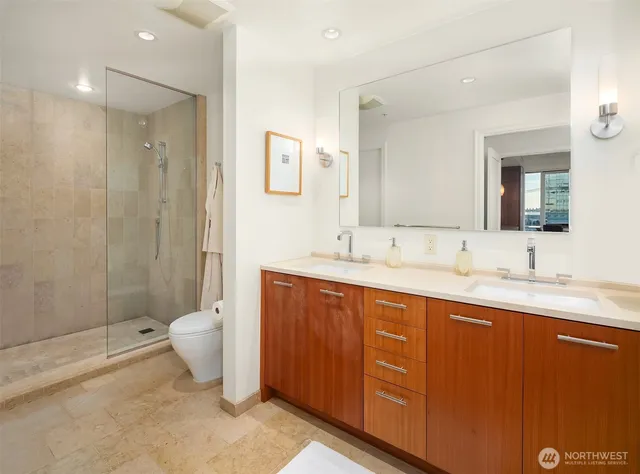 $1,675,000 | 10700 Northeast 4th Street, Unit 2412, Bellevue, WA 98004