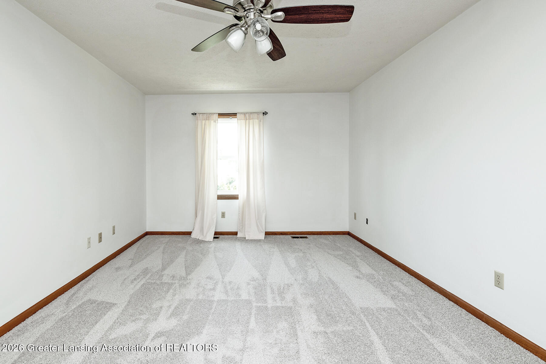 2620 Grovenburg Road Lansing, MI 48911 - Photo 15 of 39 15