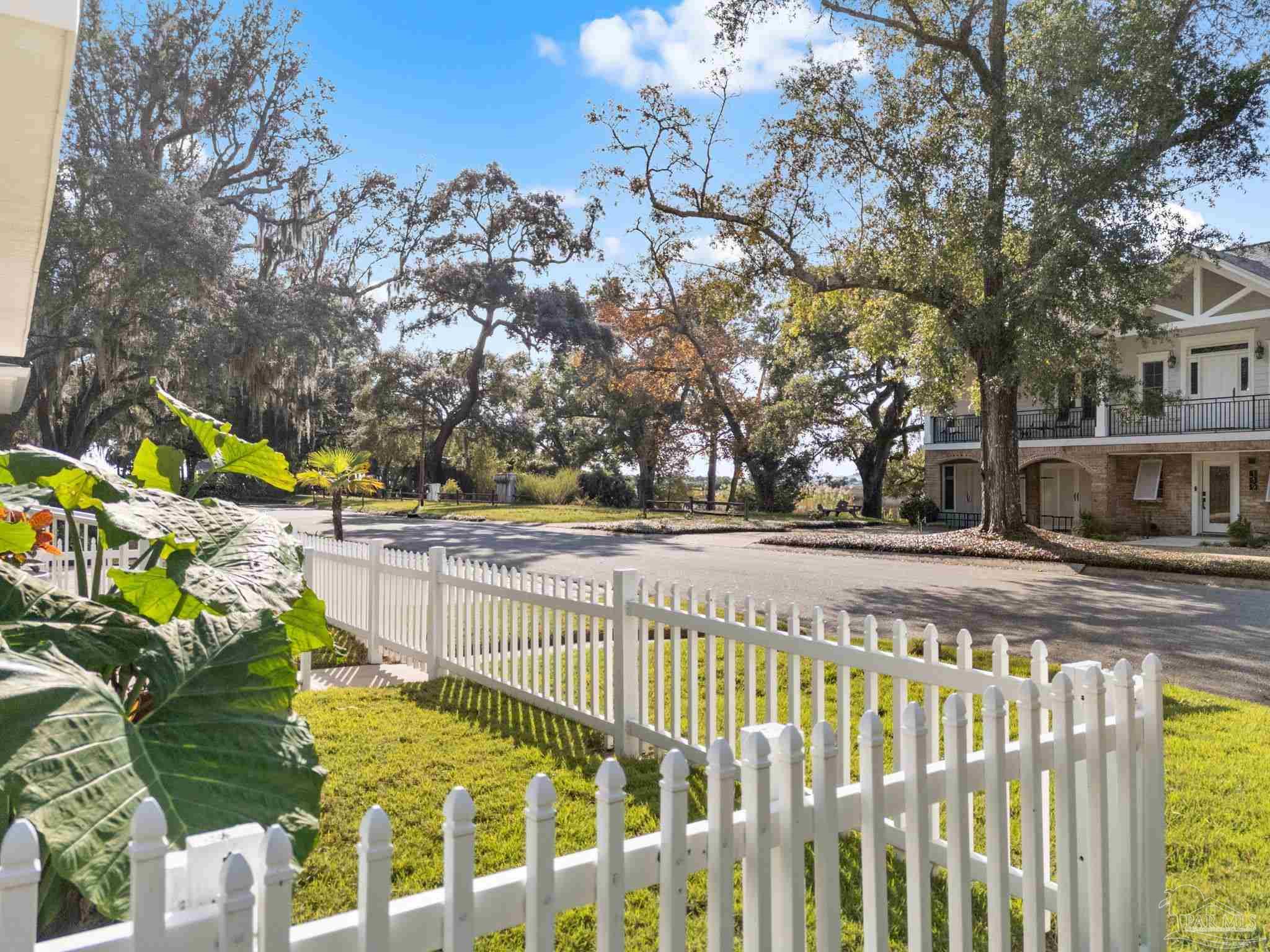 120 Bayou Boulevard Pensacola, FL 32503 - Photo 3 of 56