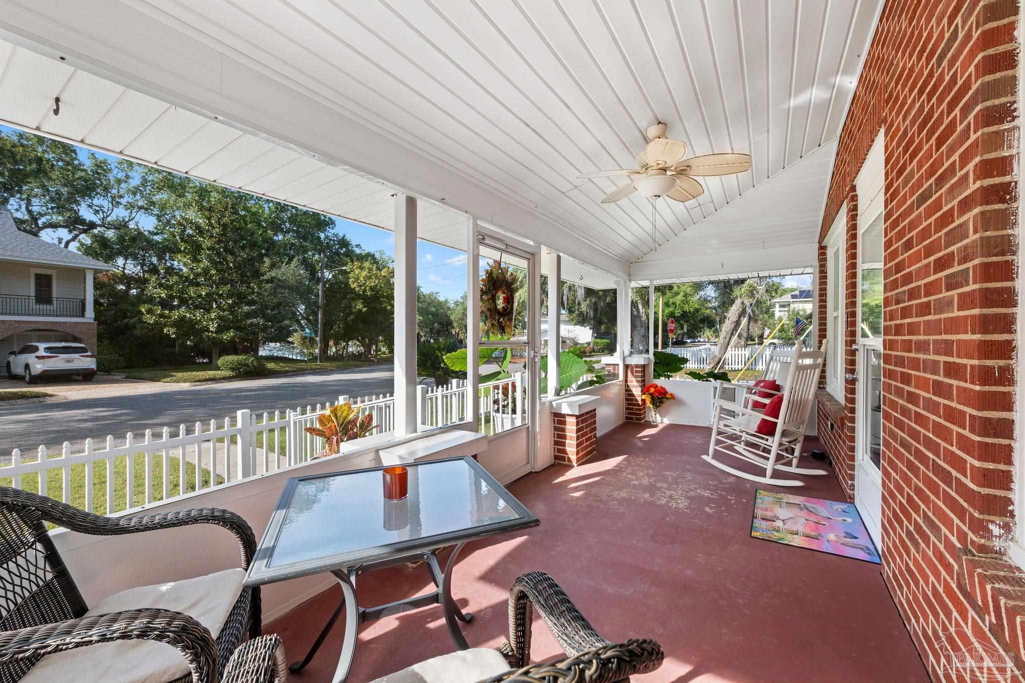 120 Bayou Boulevard Pensacola, FL 32503 - Photo 5 of 56