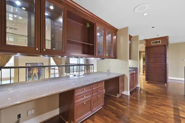 $650,000 | 14655 Champion Forest Drive, Unit 1802, Houston, TX 77069