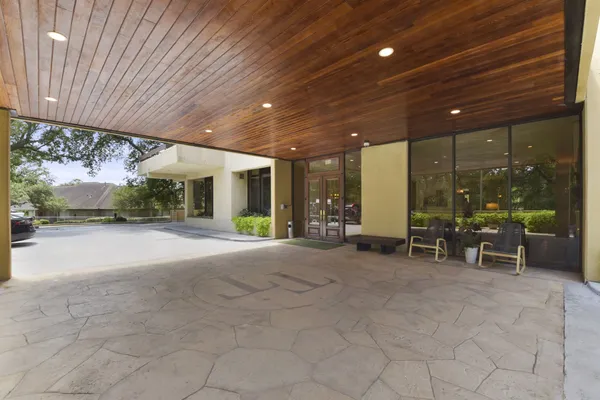 $650,000 | 14655 Champion Forest Drive, Unit 1802, Houston, TX 77069