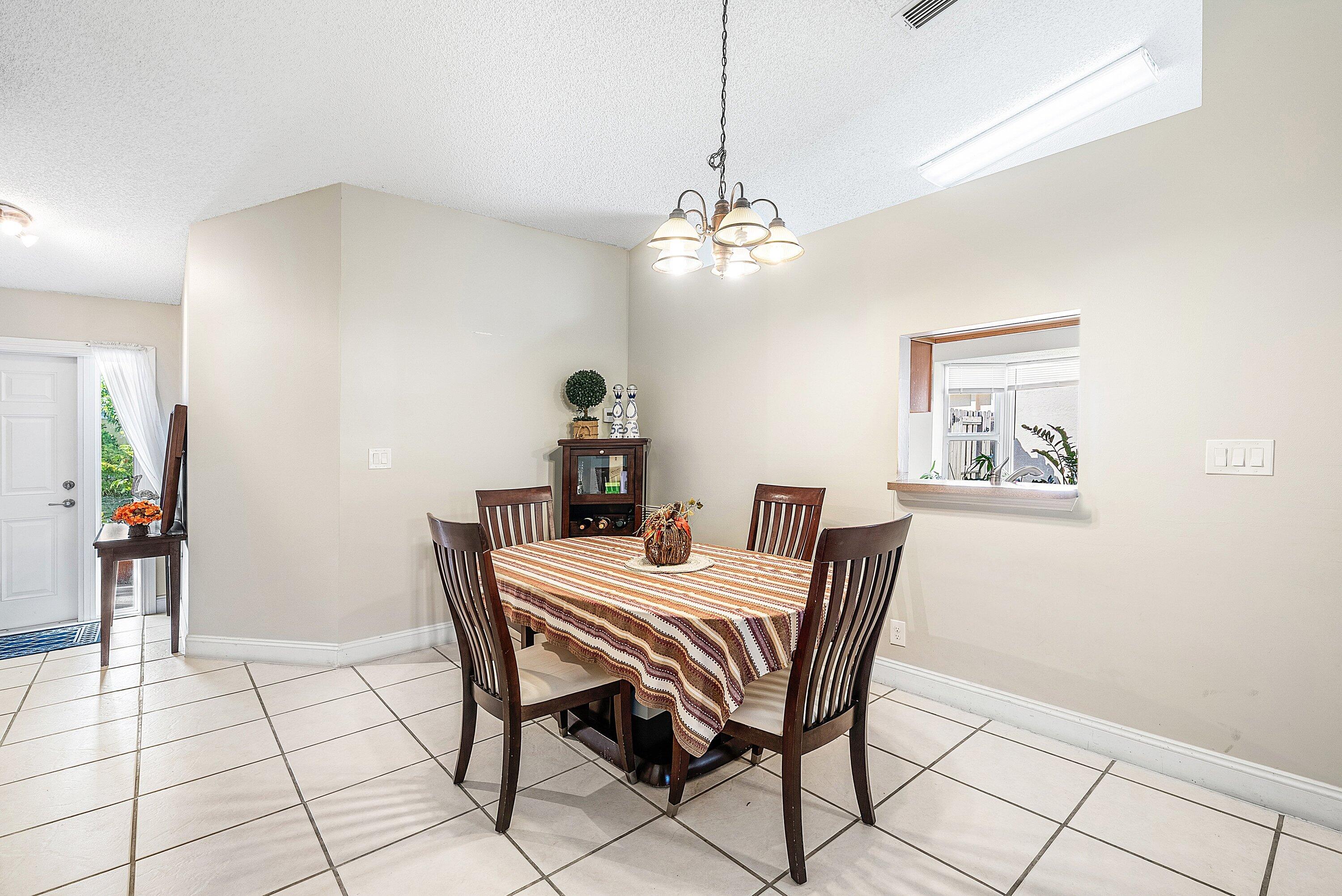 Dining w/ Pass Through to Kitchen