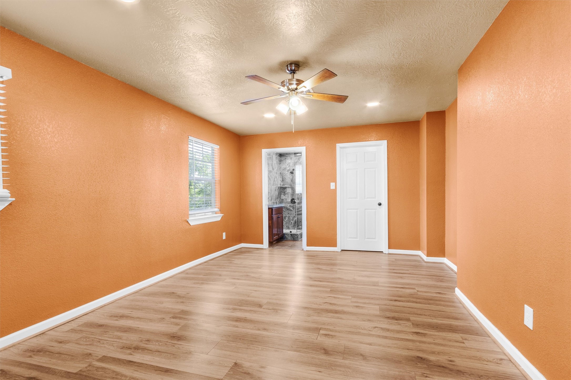 207 Aldine Mail Rte Road Houston, TX 77037 - Photo 34 of 44