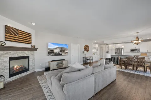 $374,999 | 208 Potter Road, Unit 202, Elkhorn, WI 53121