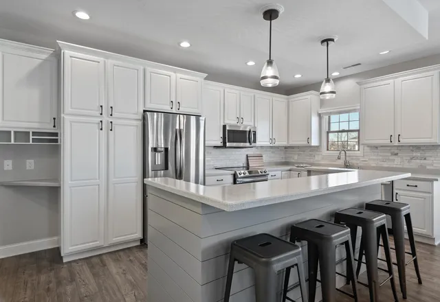 $374,999 | 208 Potter Road, Unit 202, Elkhorn, WI 53121