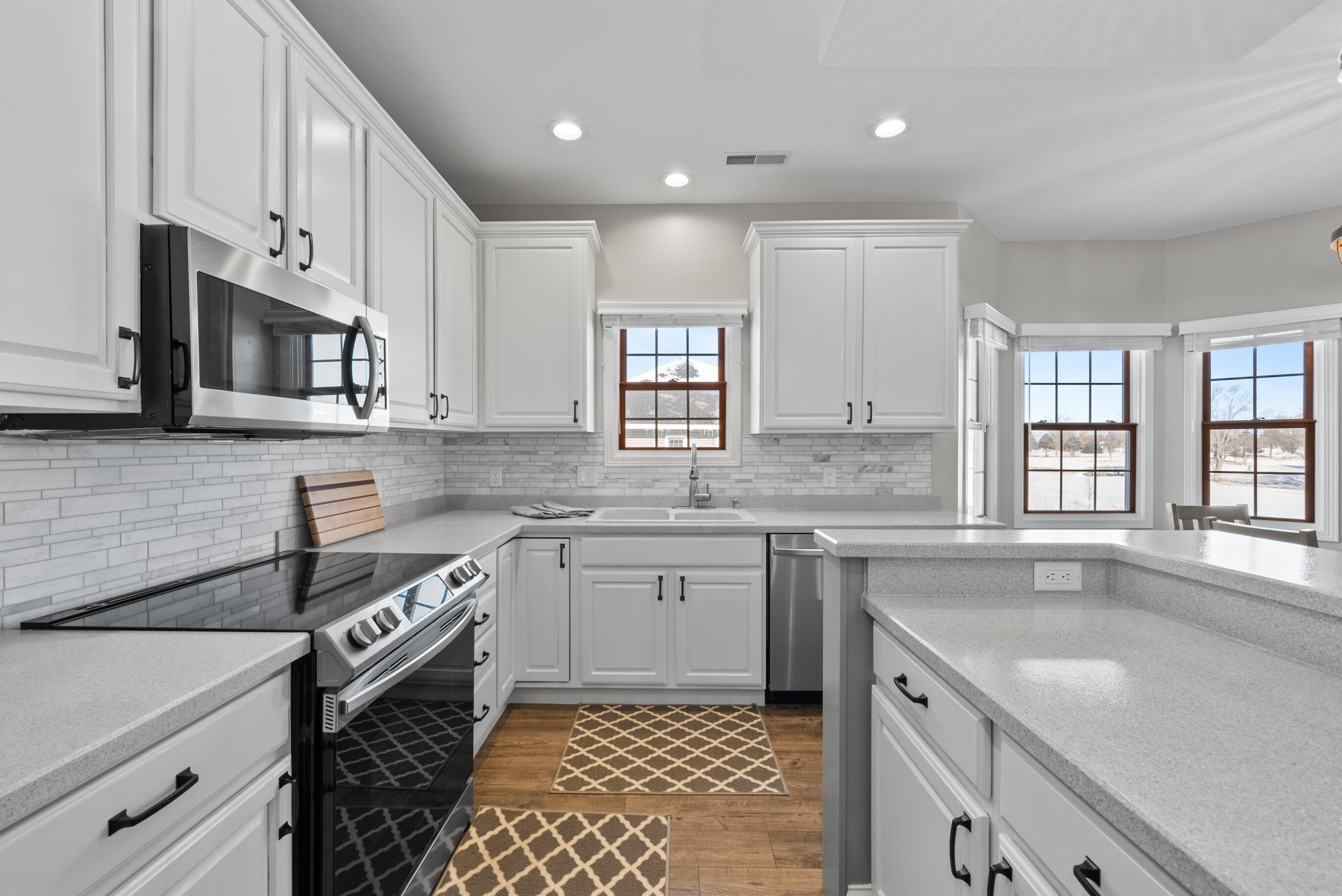 208 Potter Road, Unit 202 Elkhorn, WI 53121 - Photo 6 of 43 208 Potters Rd Unit 202 - Winter-7