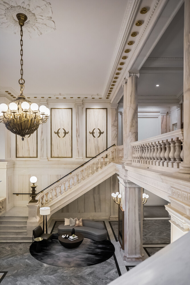 108 Leonard Street, Unit 10G Manhattan, NY 10013 - Photo 8 of 22 a kitchen with a sink and a stove