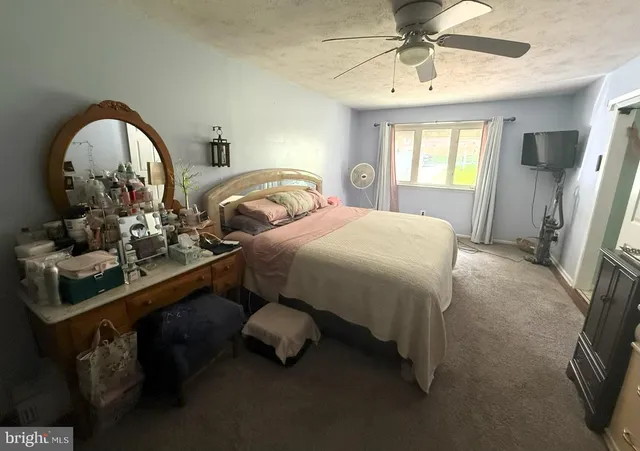 $374,900 | 28 Worral Court, Newark, DE 19711