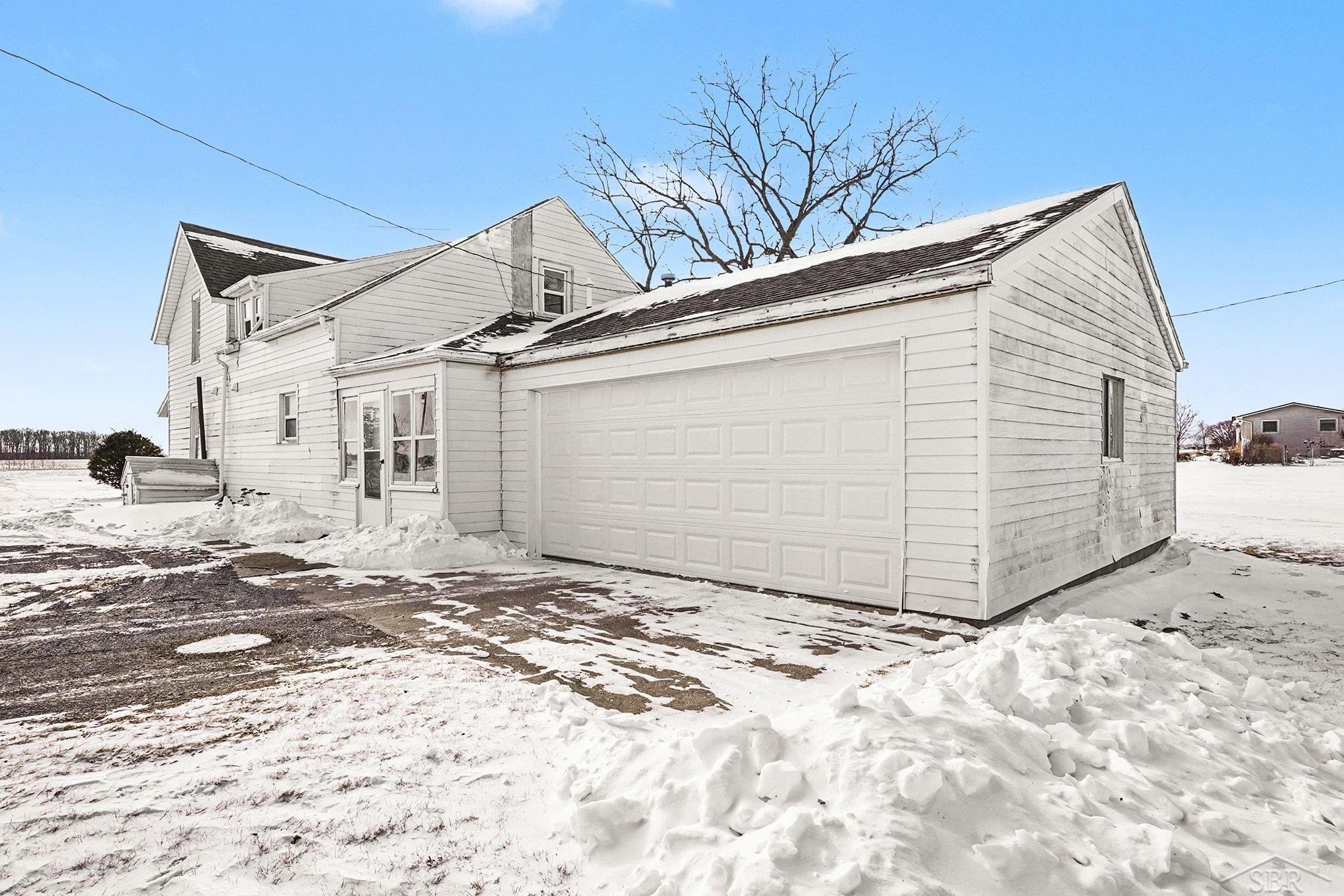 4500 Peet Road Chesaning, MI 48616 - Photo 3 of 23 50198538-4e529d61-9187-4b49-b30f-33d1b844a02e.JPG