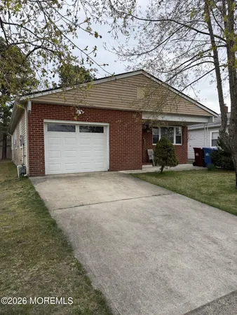 $2,400 | 74 Virgin Islands Drive, Toms River, NJ 08757