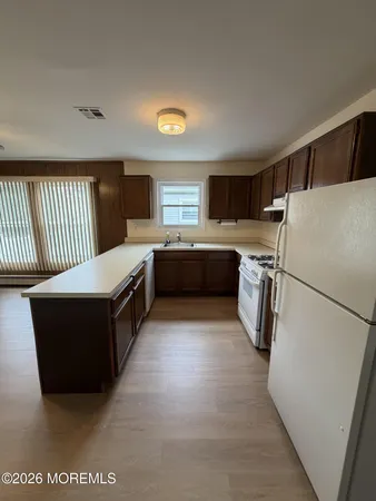 $2,400 | 74 Virgin Islands Drive, Toms River, NJ 08757