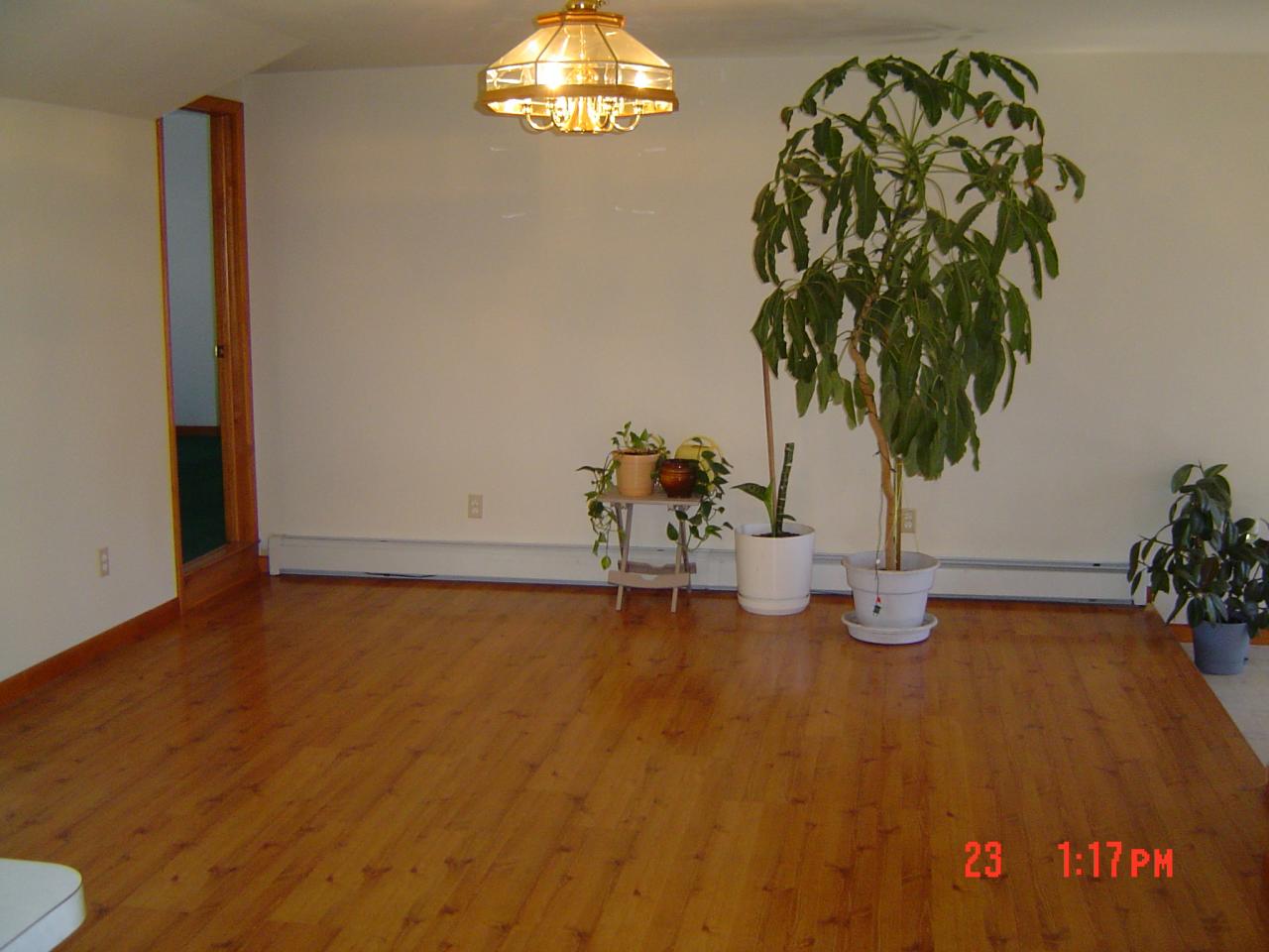 4289 Bossardsville Road Stroudsburg, PA 18360 - Photo 6 of 7 a vase of flowers sitting on a table