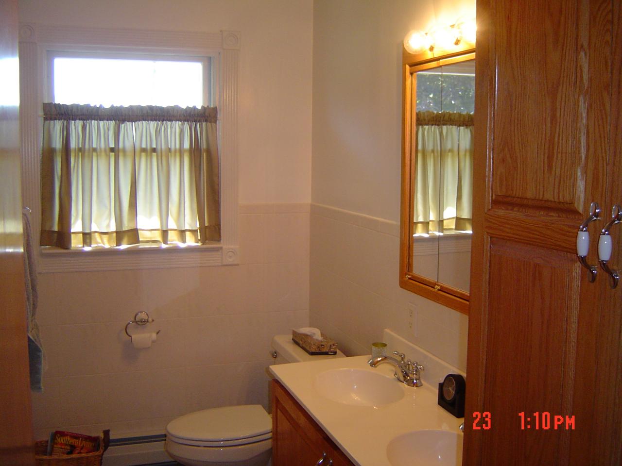 4289 Bossardsville Road Stroudsburg, PA 18360 - Photo 7 of 7 BATHROOM