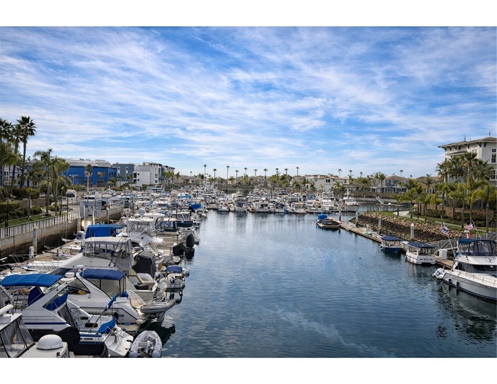 4073 Galapagos Way Oxnard, CA 93035 - Photo 7 of 35 Marina