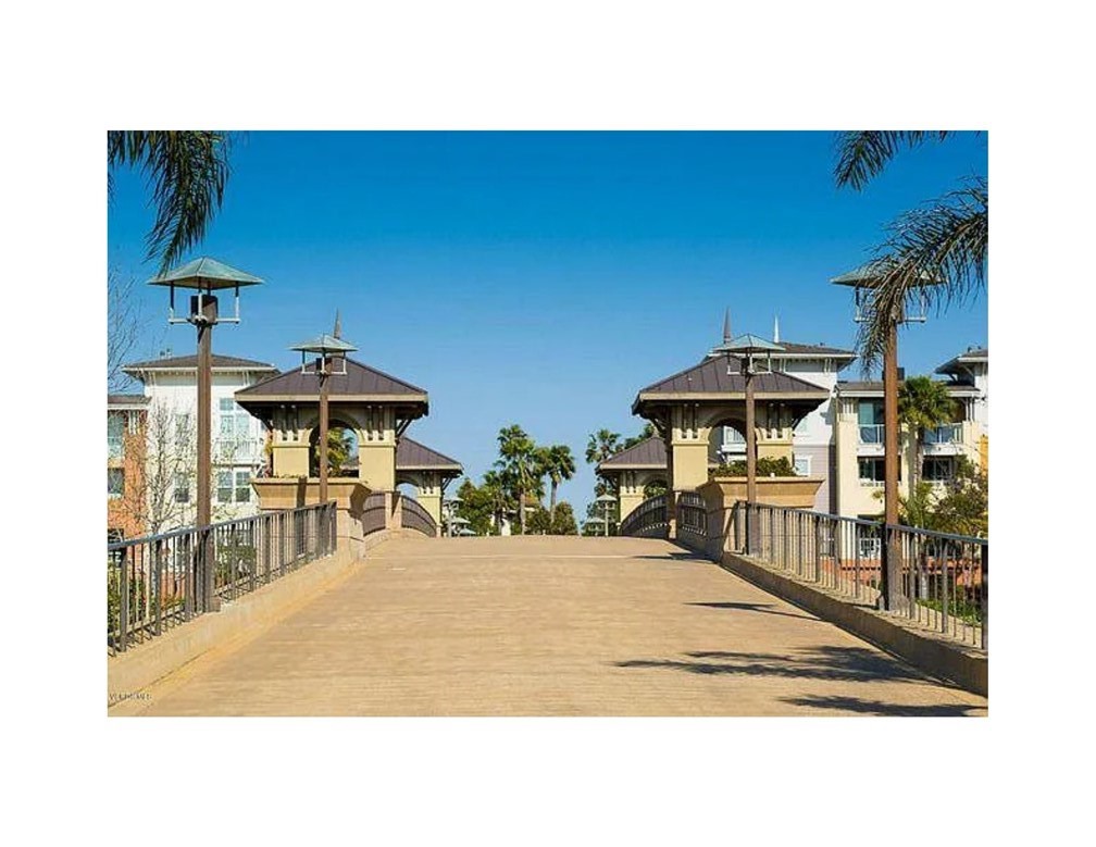 4073 Galapagos Way Oxnard, CA 93035 - Photo 8 of 36 Marina Bridge