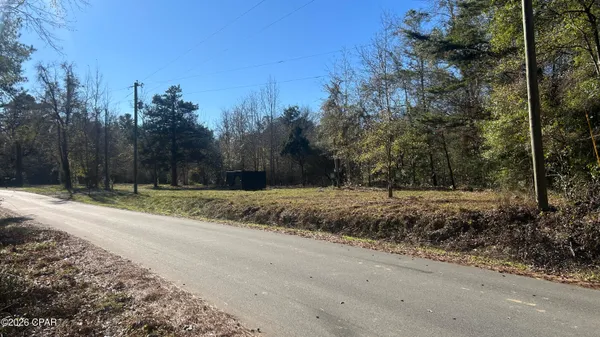 $169,000 | 660 White Creek Road, Ponce de Leon, FL 32455