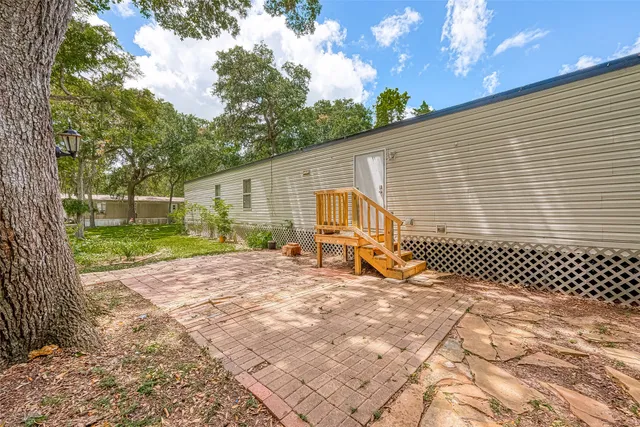 $115,000 | 210 Lake Drive, Freeport, TX 77541