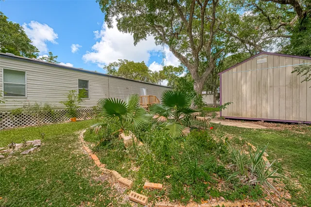 $115,000 | 210 Lake Drive, Freeport, TX 77541