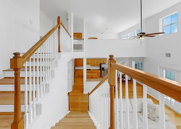 $999,999 | 435 Islebay Drive, Apollo Beach, FL 33572