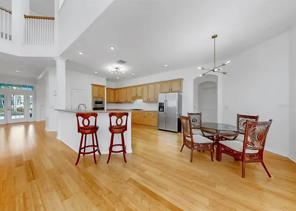 $999,999 | 435 Islebay Drive, Apollo Beach, FL 33572