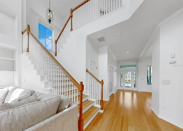 $999,999 | 435 Islebay Drive, Apollo Beach, FL 33572