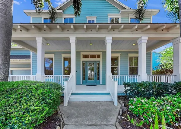 $999,999 | 435 Islebay Drive, Apollo Beach, FL 33572