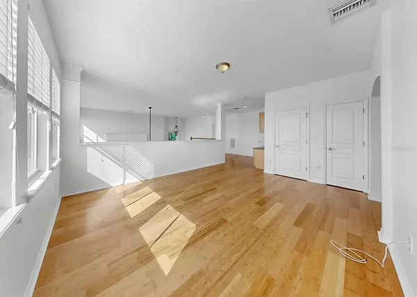 $999,999 | 435 Islebay Drive, Apollo Beach, FL 33572