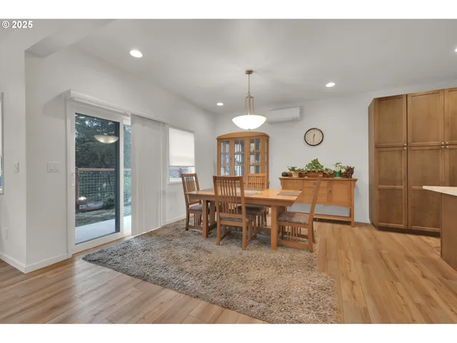 $525,000 | 3825 Brighton Avenue, Eugene, OR 97405