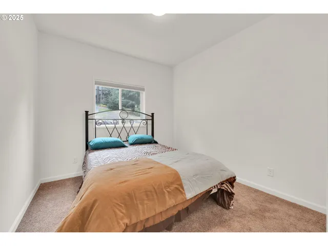 $525,000 | 3825 Brighton Avenue, Eugene, OR 97405