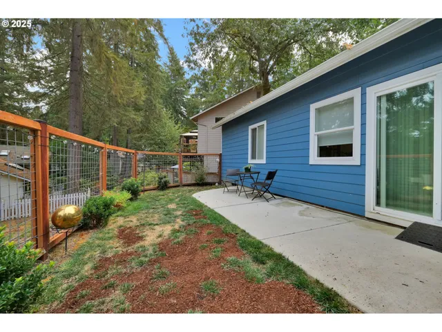 $525,000 | 3825 Brighton Avenue, Eugene, OR 97405