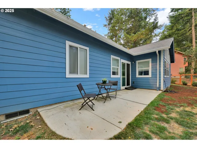 $525,000 | 3825 Brighton Avenue, Eugene, OR 97405