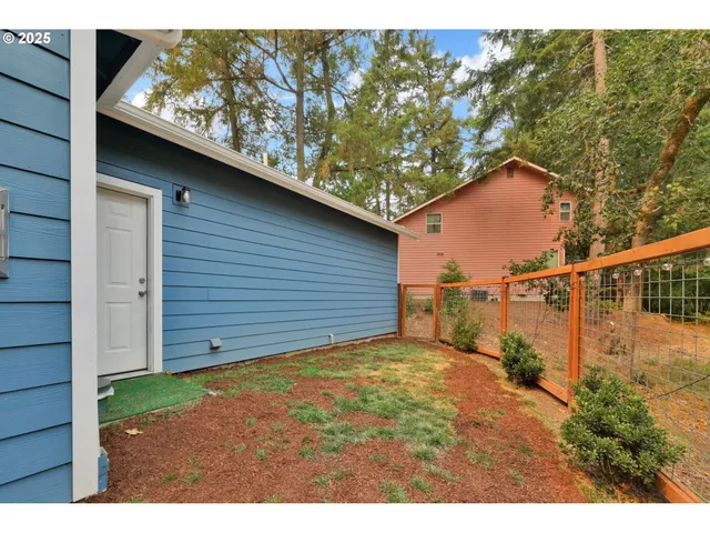 $525,000 | 3825 Brighton Avenue, Eugene, OR 97405