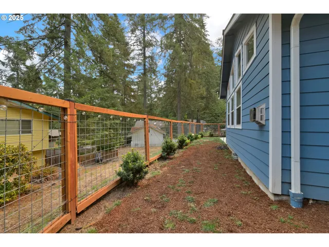 $525,000 | 3825 Brighton Avenue, Eugene, OR 97405