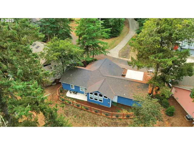 $525,000 | 3825 Brighton Avenue, Eugene, OR 97405