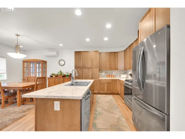 $525,000 | 3825 Brighton Avenue, Eugene, OR 97405